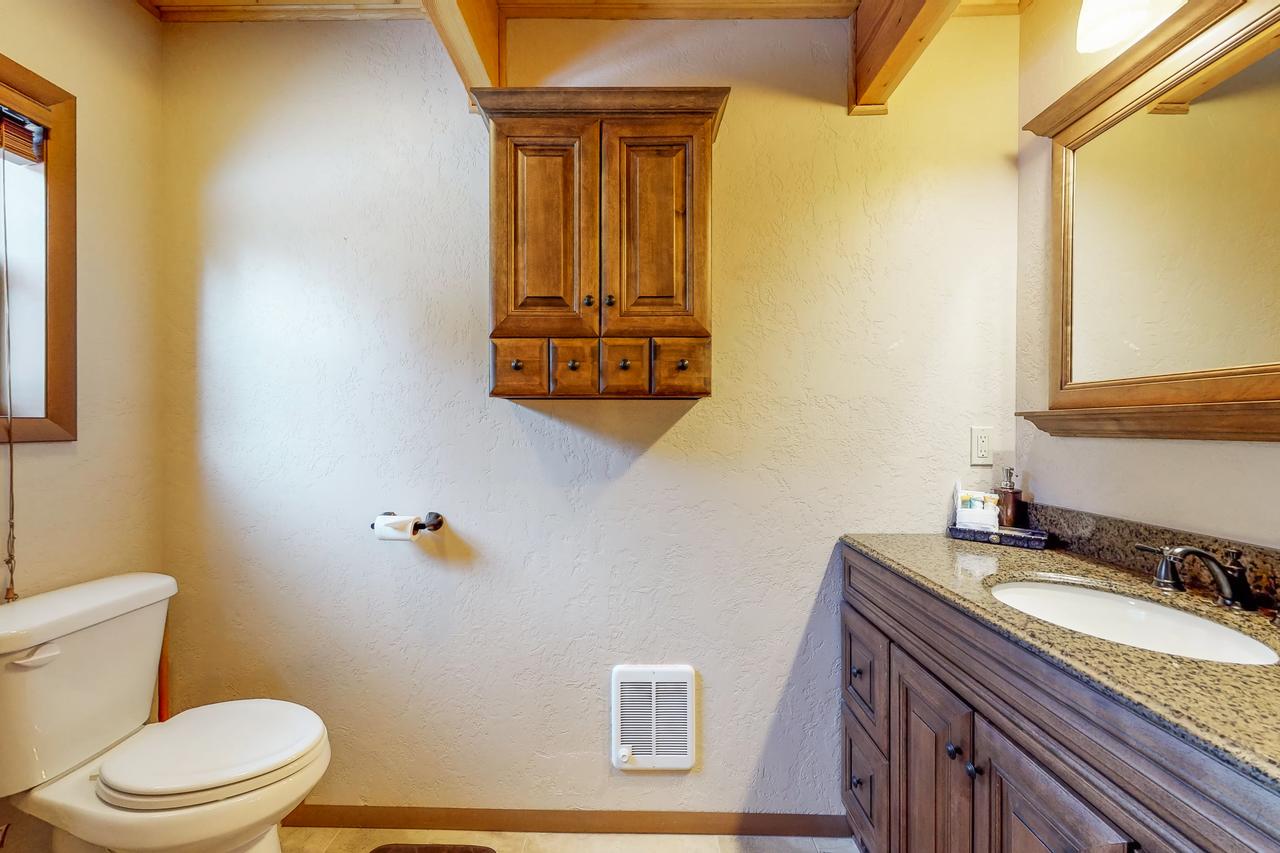 Forest Lake Cabin - thumb 16