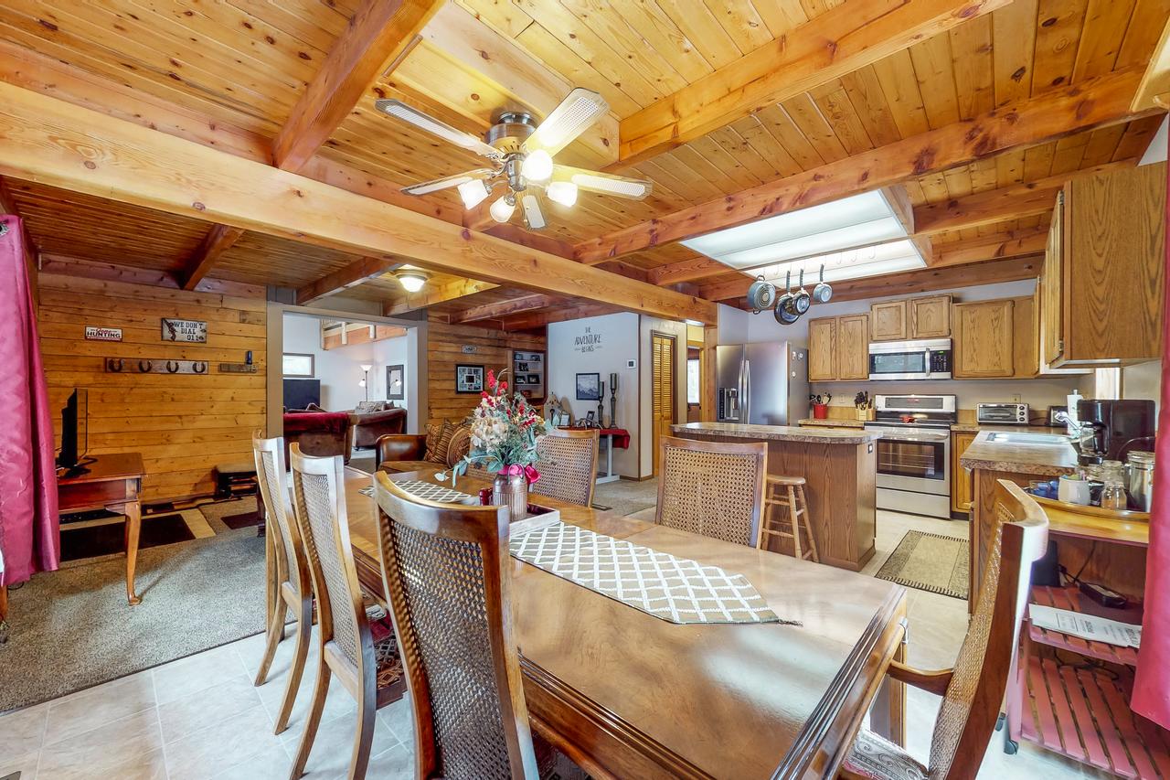 Forest Lake Cabin - thumb 4