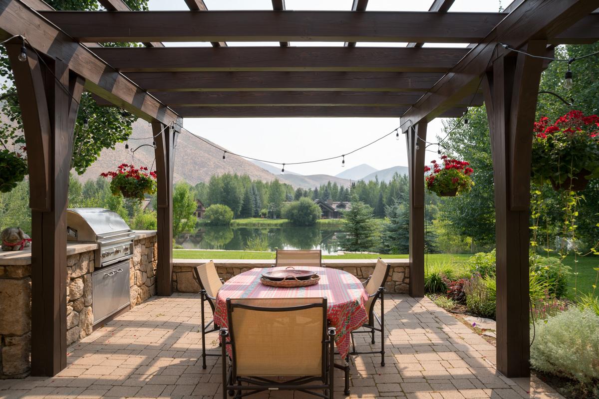 Eagle Lake Estate - thumb 2