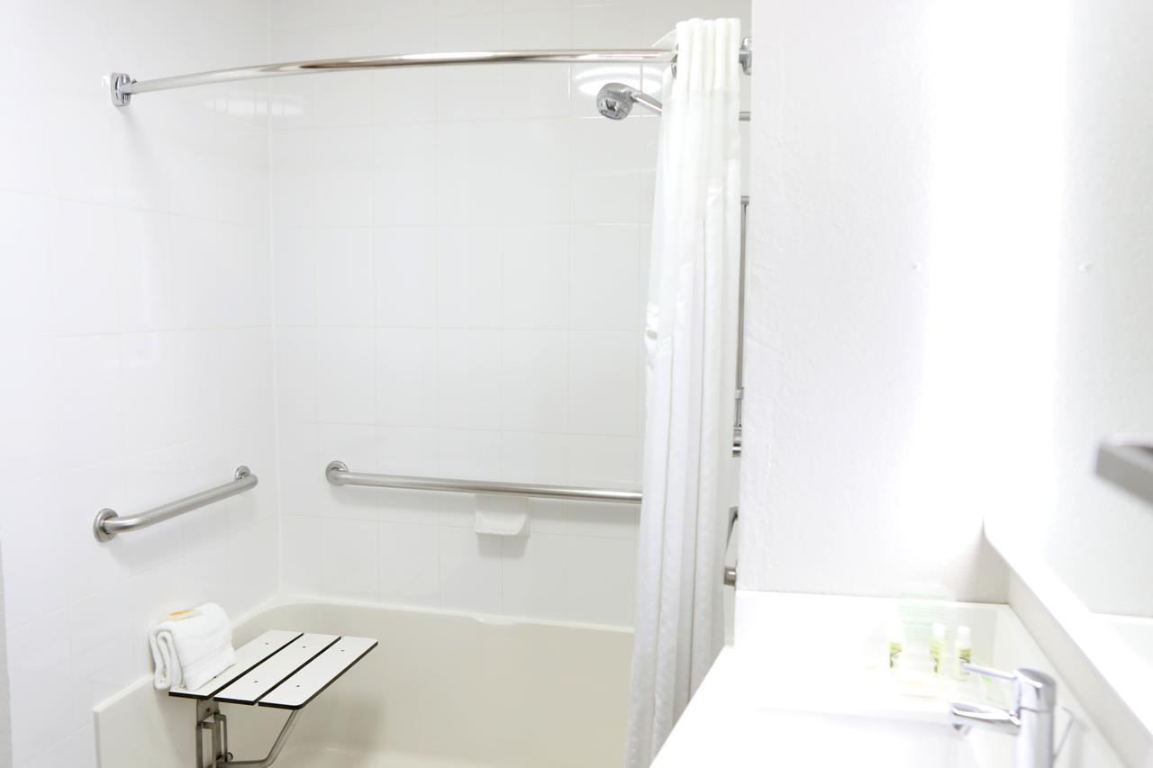 Holiday Inn Chicago/Oak Brook - thumb 20