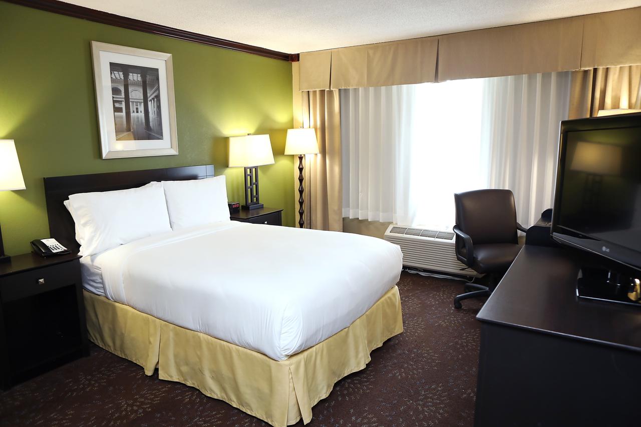 Holiday Inn Chicago/Oak Brook - thumb 26