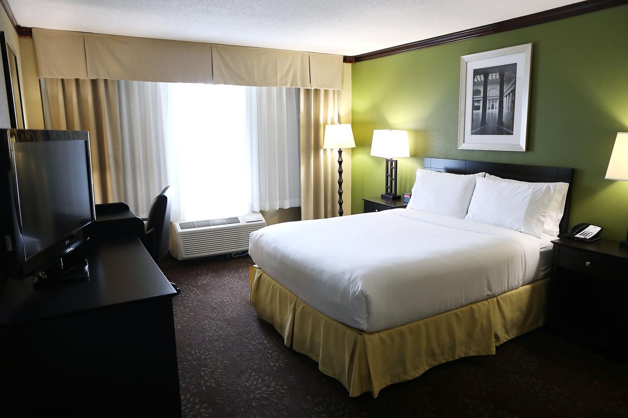 Holiday Inn Chicago/Oak Brook - thumb 27