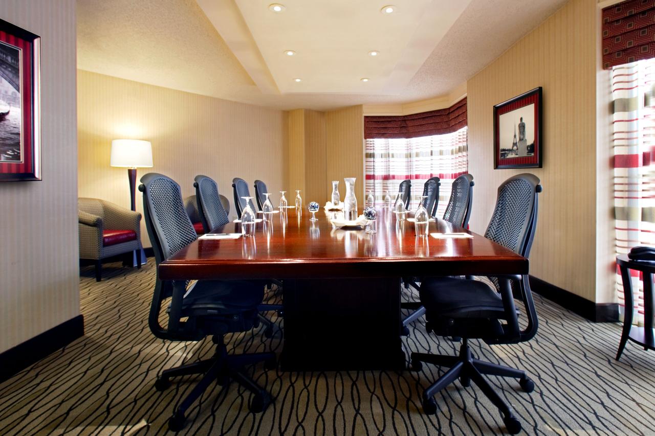 Hilton Rosemont Chicago O'Hare - thumb 17