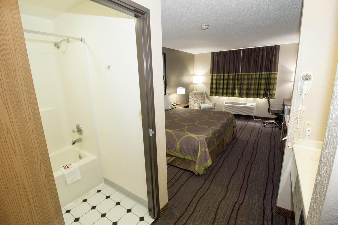 Super 8 By Wyndham Chicago O'Hare Airport - thumb 10