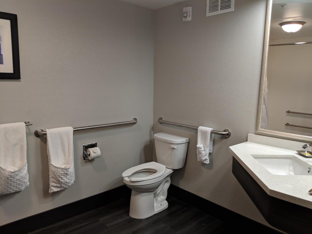 Best Western Plus Bloomington East - thumb 16