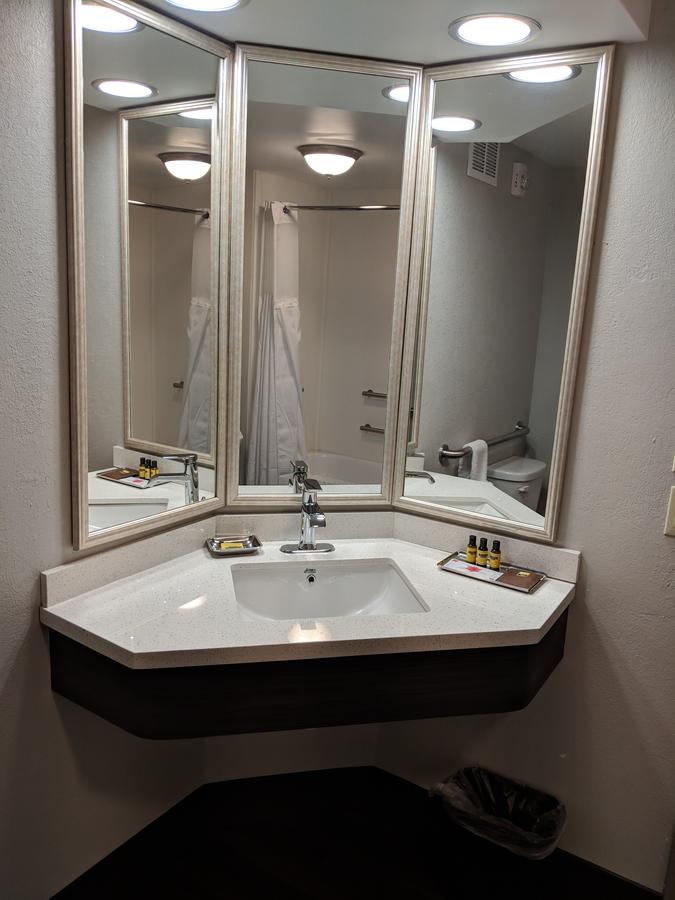 Best Western Plus Bloomington East - thumb 14