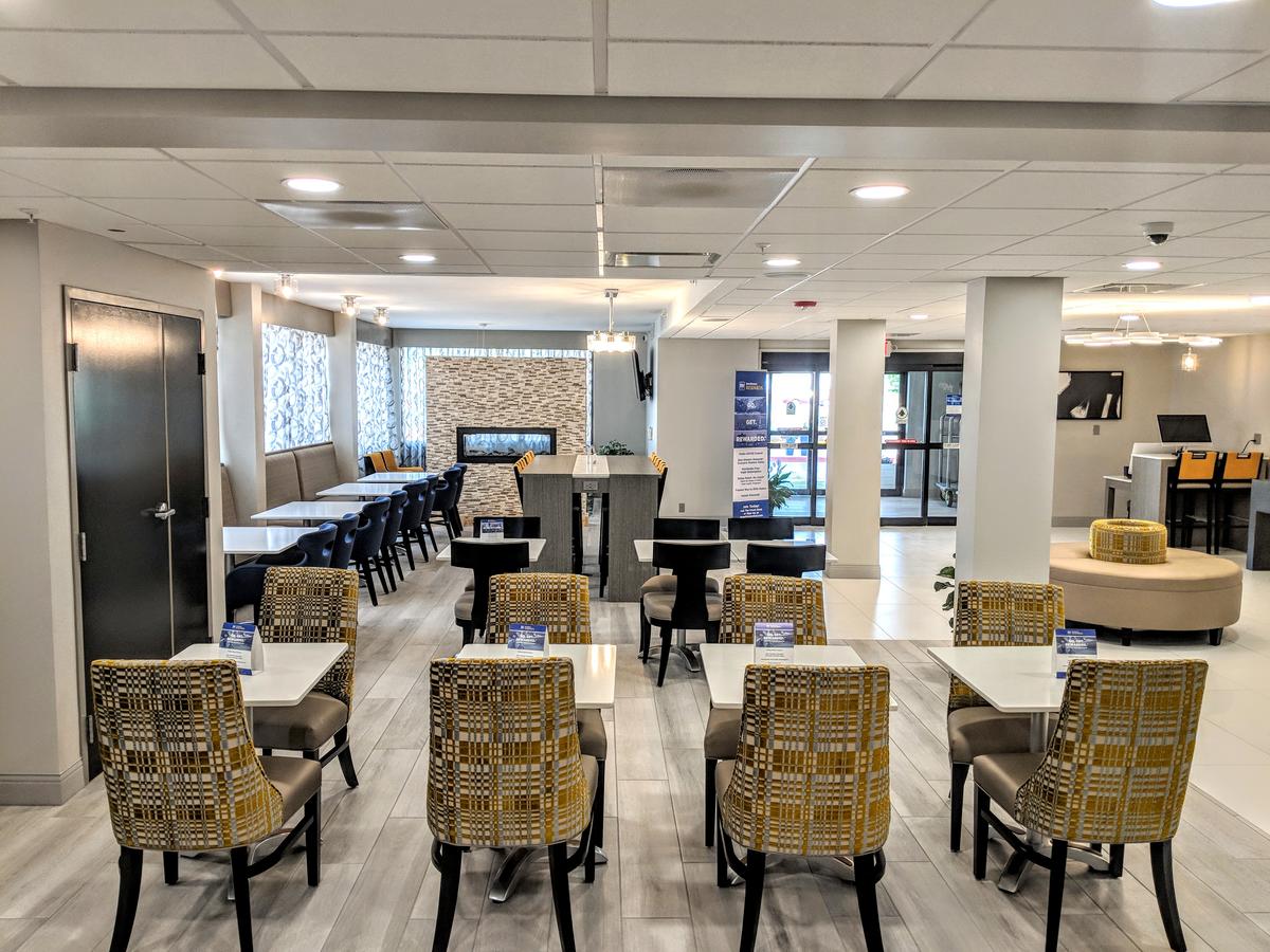 Best Western Plus Bloomington East - thumb 10