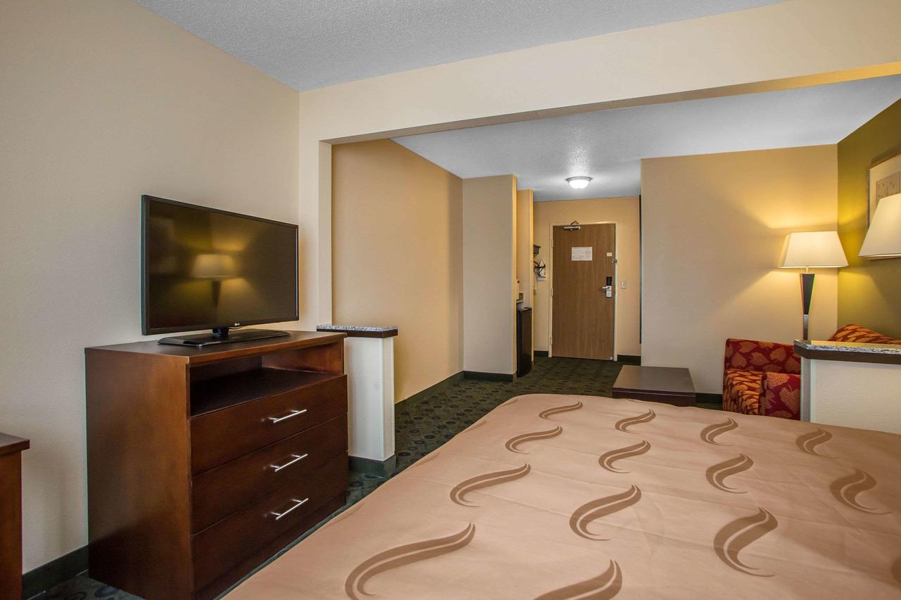Quality Inn & Suites Bloomington - thumb 9