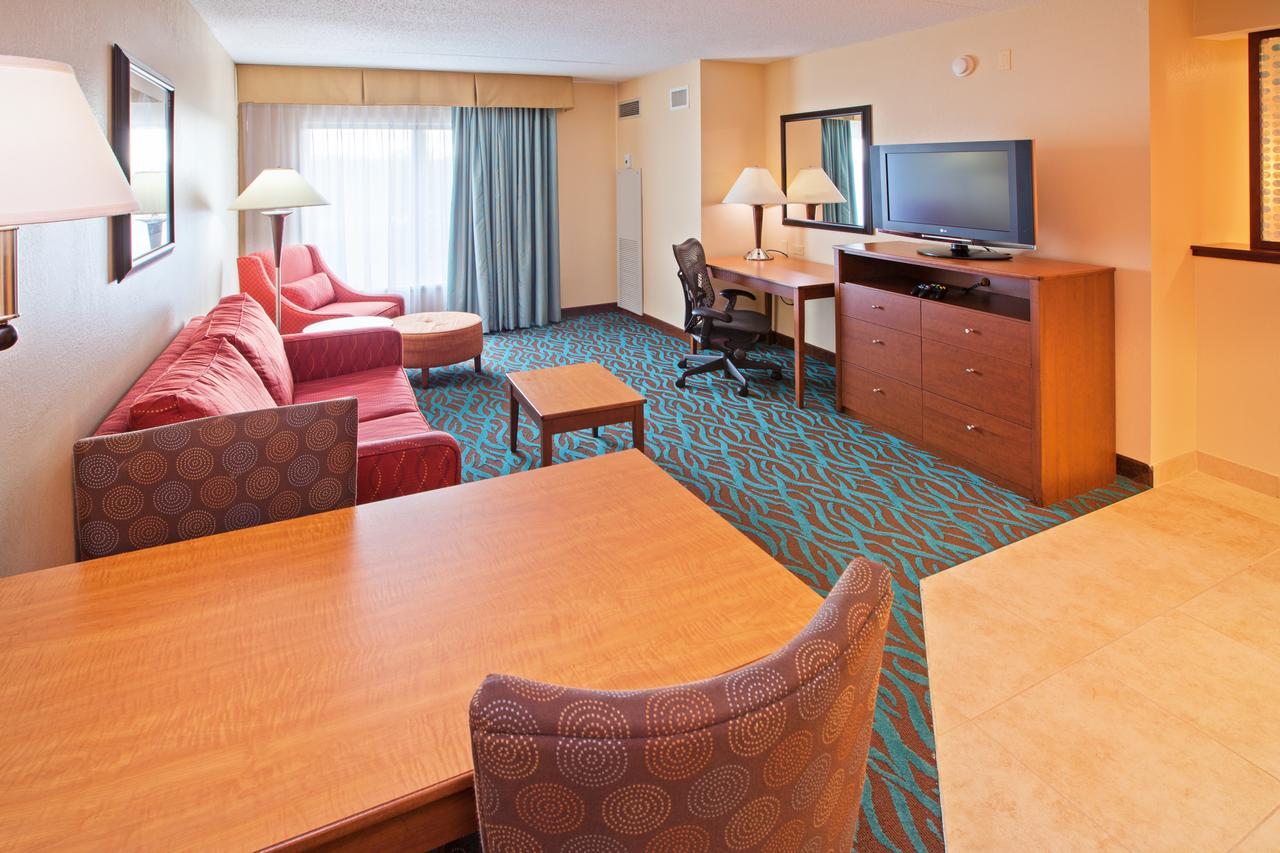 Hampton Inn & Suites Chicago North Shore - thumb 18