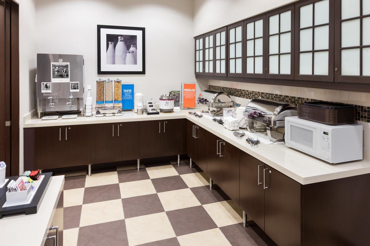 Hampton Inn & Suites Chicago North Shore - thumb 9