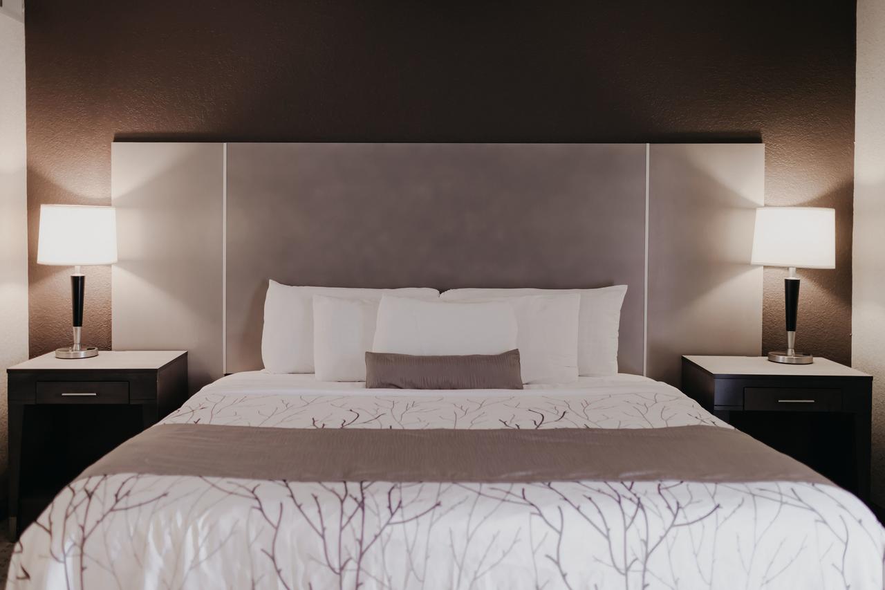 Eastland Suites Extended Stay Hotel & Conference Center - thumb 15