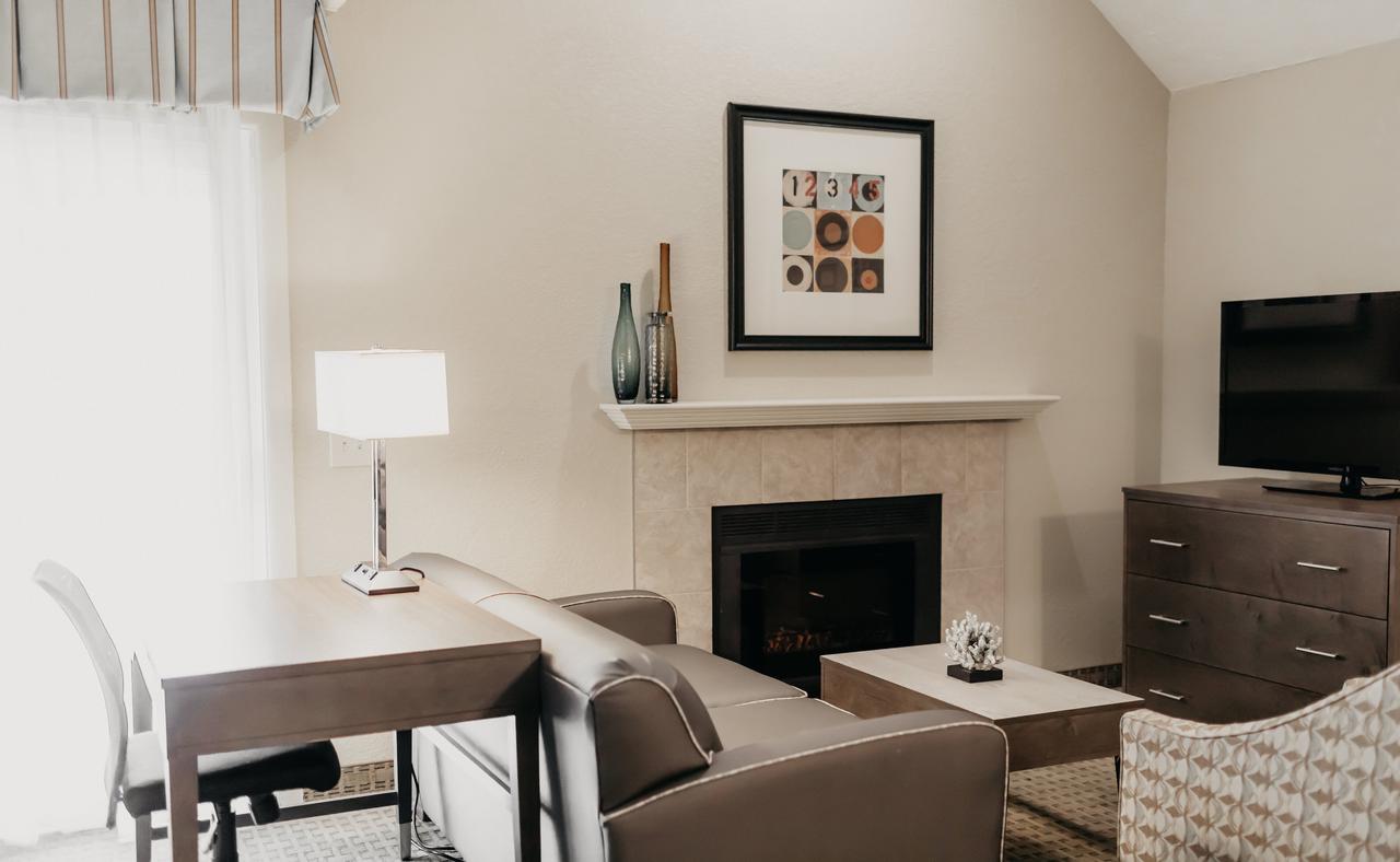 Eastland Suites Extended Stay Hotel & Conference Center - thumb 6