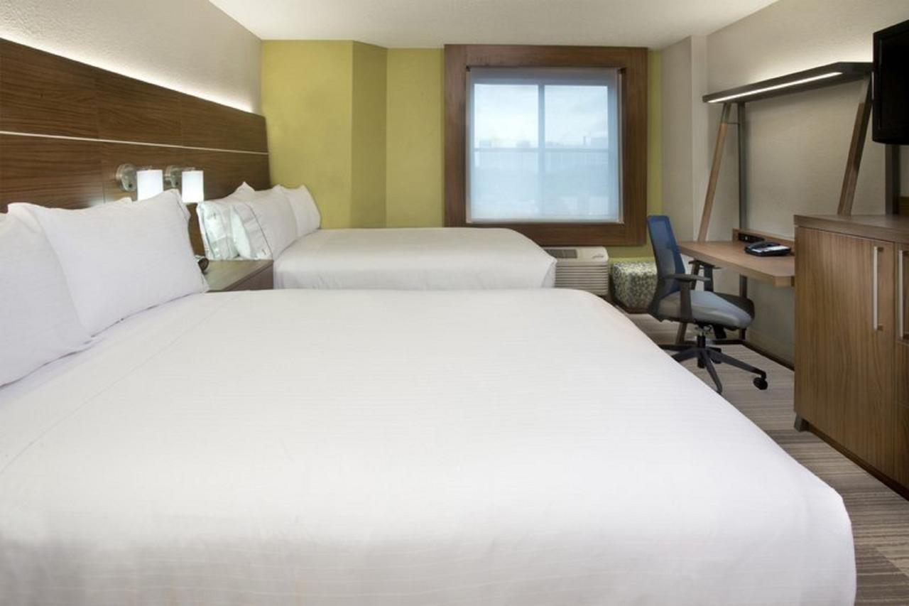 Holiday Inn Express & Suites Salem - thumb 20