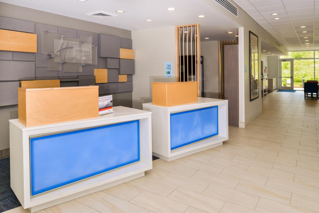 Holiday Inn Express & Suites Salem - thumb 1