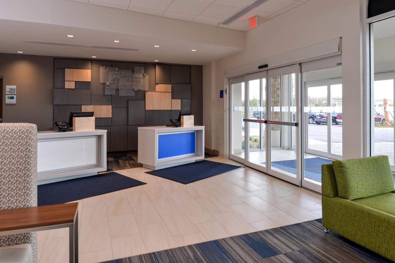 Holiday Inn Express & Suites Salem - thumb 30