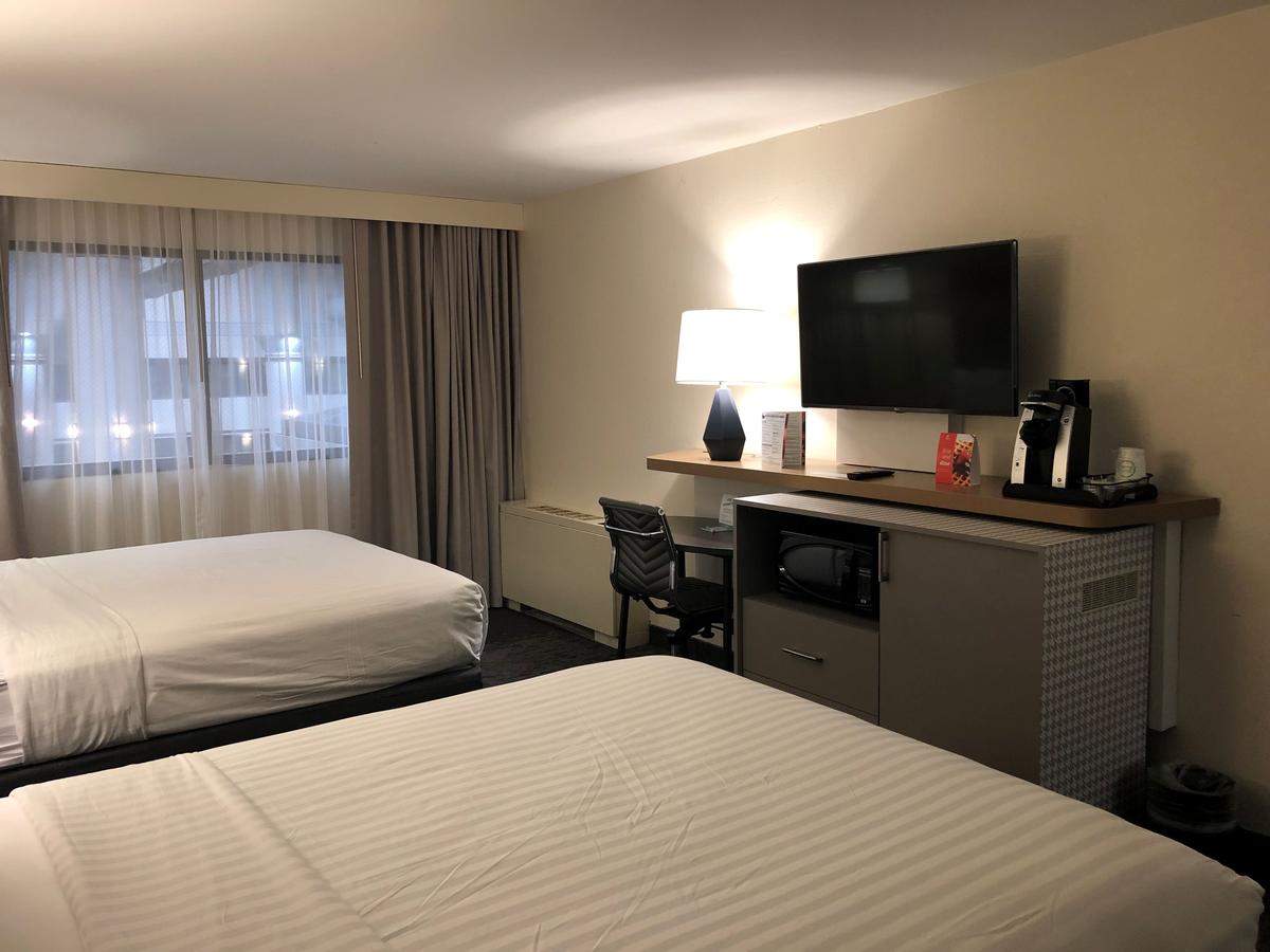 Holiday Inn Chicago North Shore - thumb 2