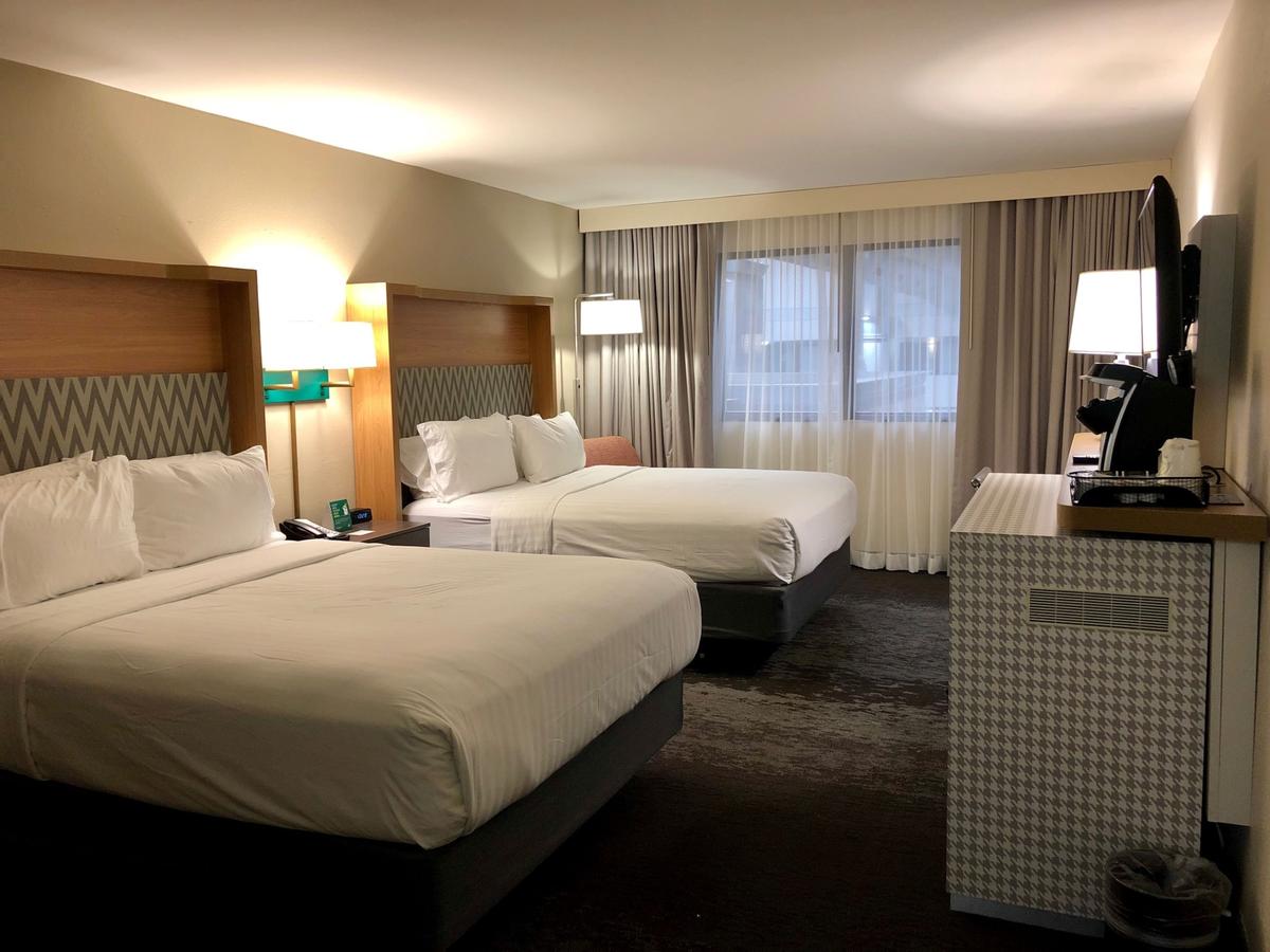 Holiday Inn Chicago North Shore - thumb 8