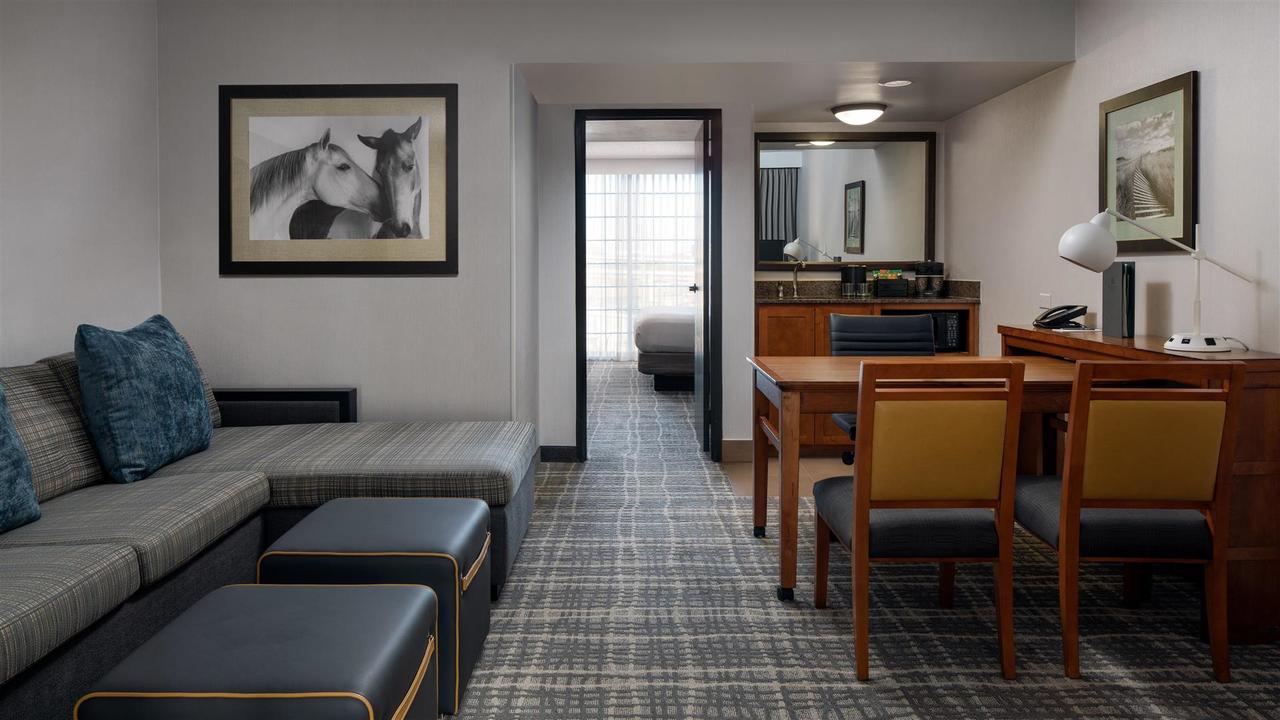 Embassy Suites By Hilton Rockford Riverfront - thumb 3