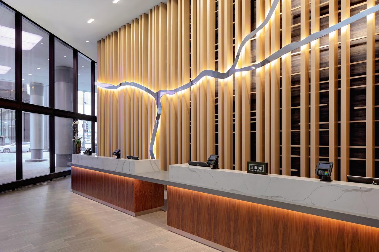 DoubleTree By Hilton Chicago Magnificent Mile - thumb 10