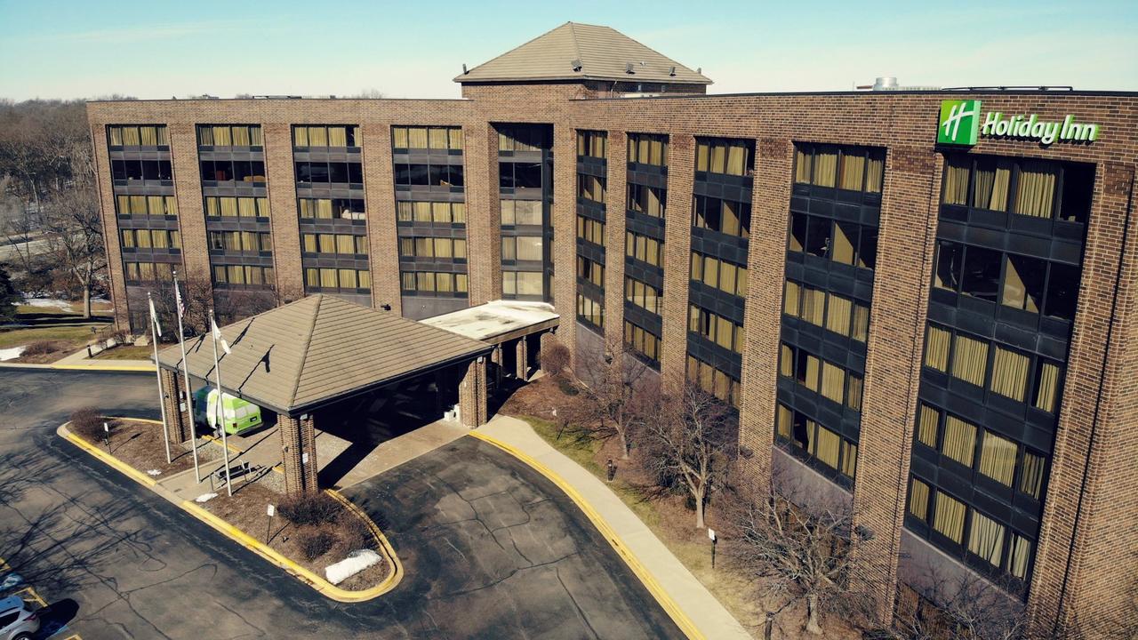 Holiday Inn Chicago Northwest/Crystal Lake/Convention Center - thumb 0