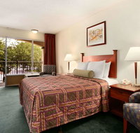 Travelodge by Wyndham Waukegan Gurnee - Tourism Bookings