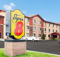 Super 8 by Wyndham Romeoville Bolingbrook - Tourism Bookings