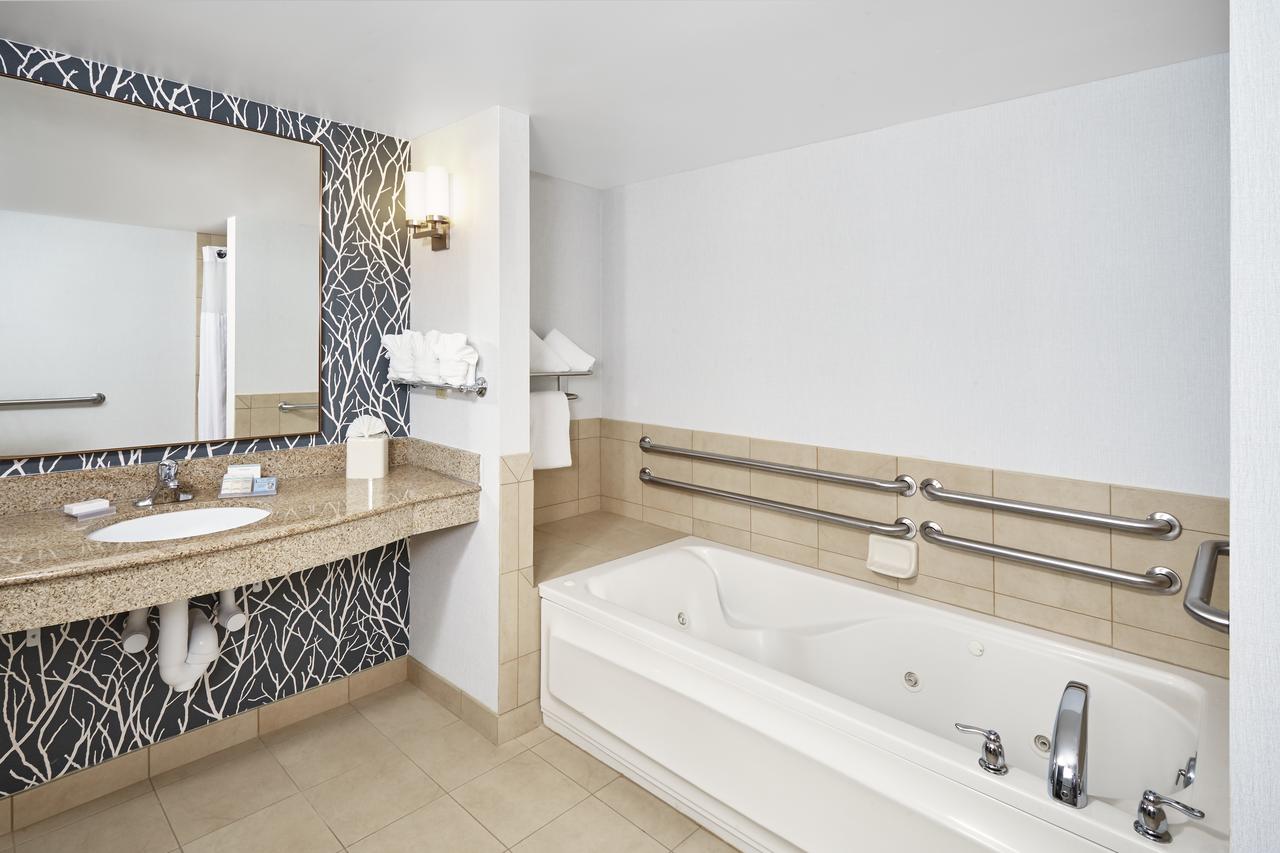 Hilton Garden Inn Schaumburg - thumb 14