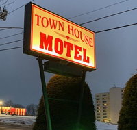Town House Motel - Tourism Bookings