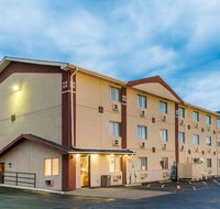 Super 8 by Wyndham Bloomington - Tourism Bookings