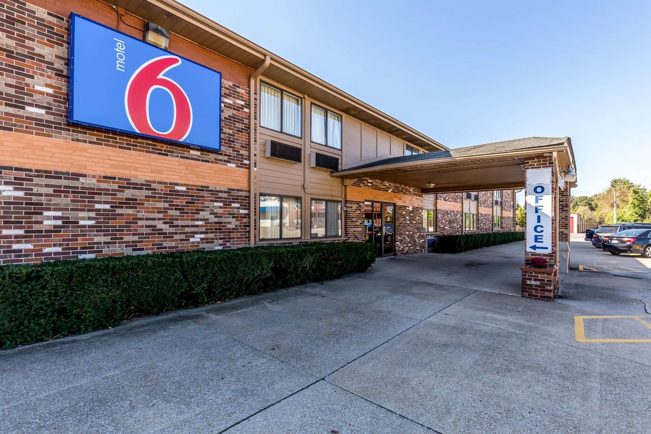 Motel 6 Troy