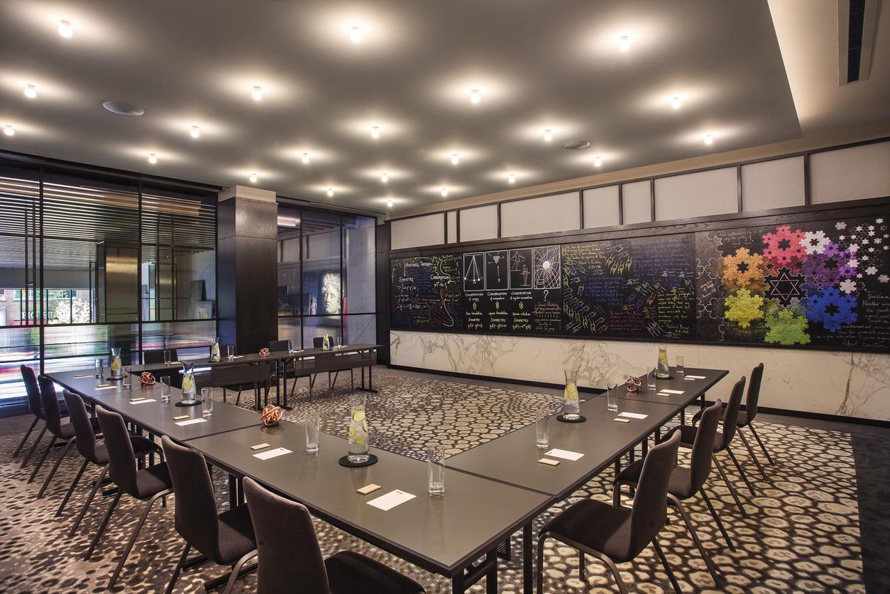 Hotel EMC2, Autograph Collection - thumb 37