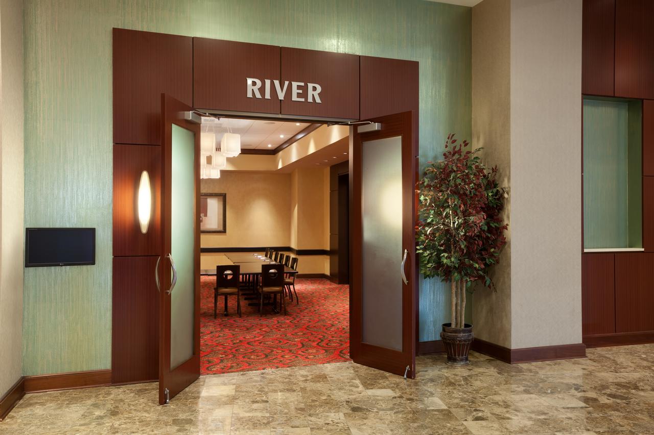 Harrah's Metropolis Hotel & Casino - thumb 16