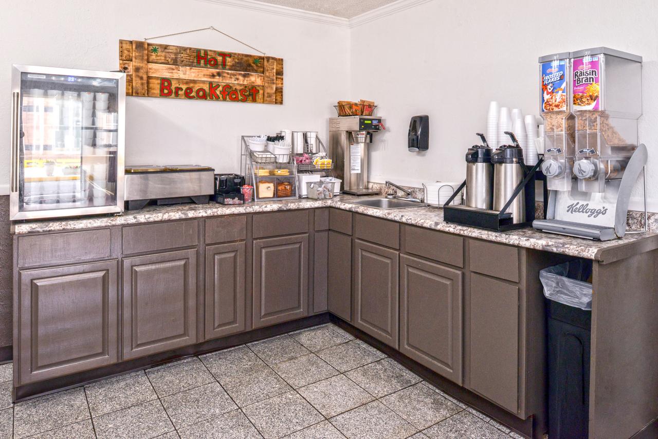 Country Garden & Suites-Benton - thumb 16