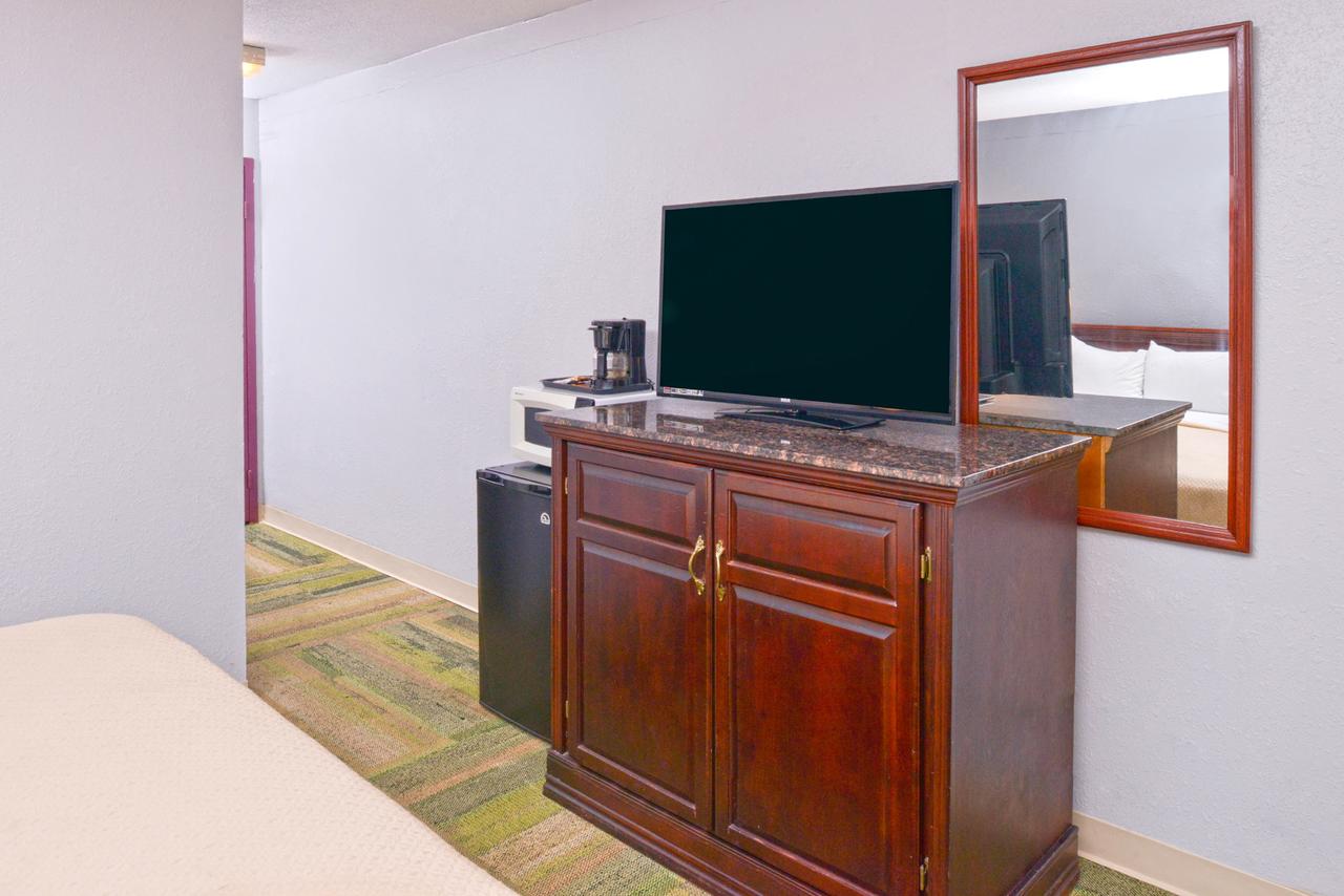 Country Garden & Suites-Benton - thumb 9