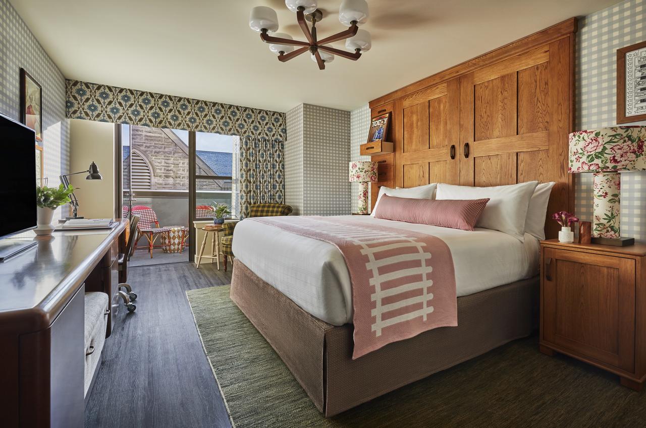 Graduate Bloomington - thumb 36