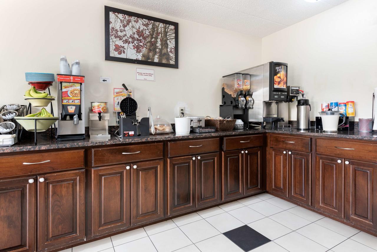 Red Roof Inn Lafayette - Purdue University - thumb 20