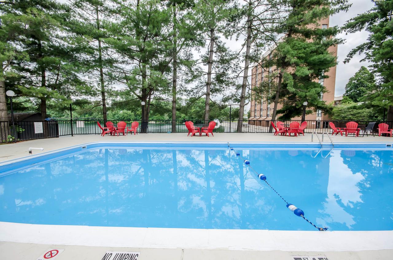 Radisson Hotel Louisville North - thumb 38