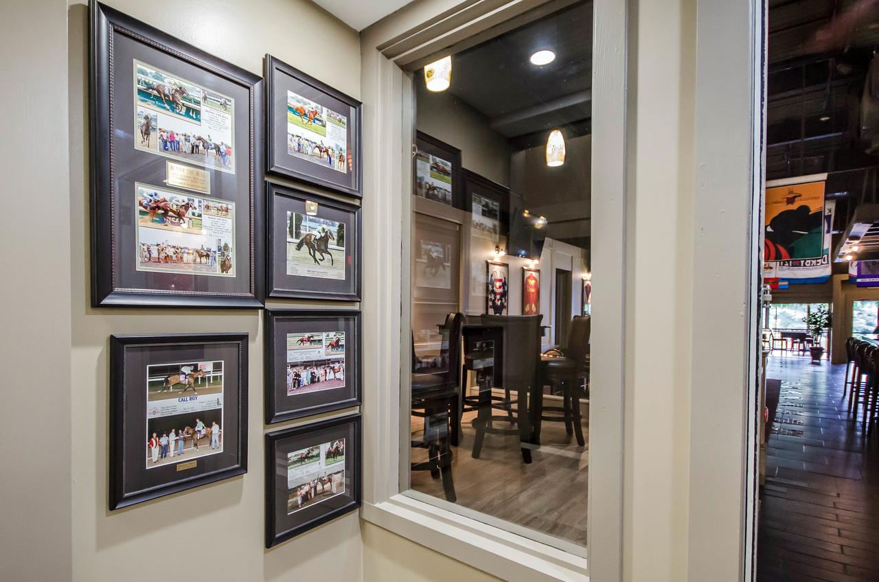 Radisson Hotel Louisville North - thumb 28