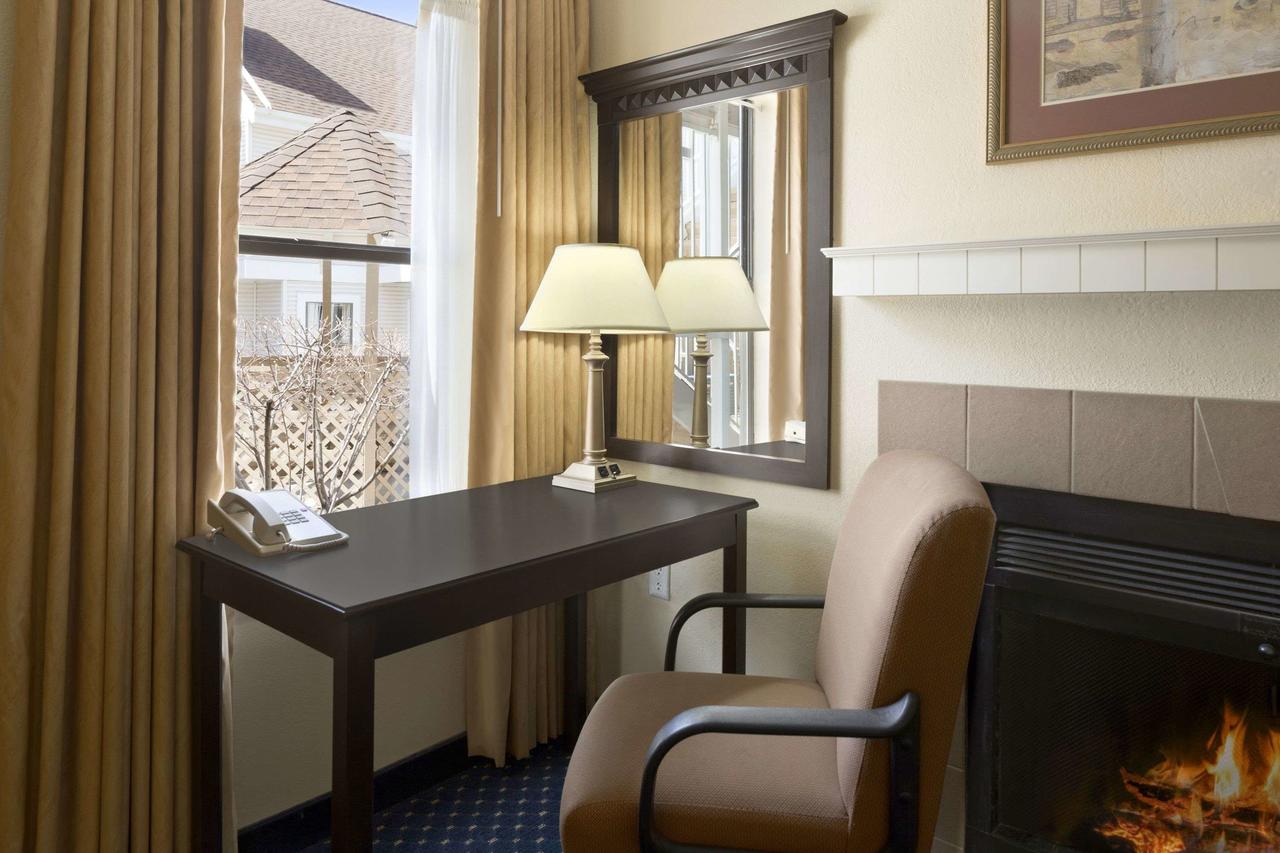 Hawthorn Suites - Fort Wayne - thumb 33