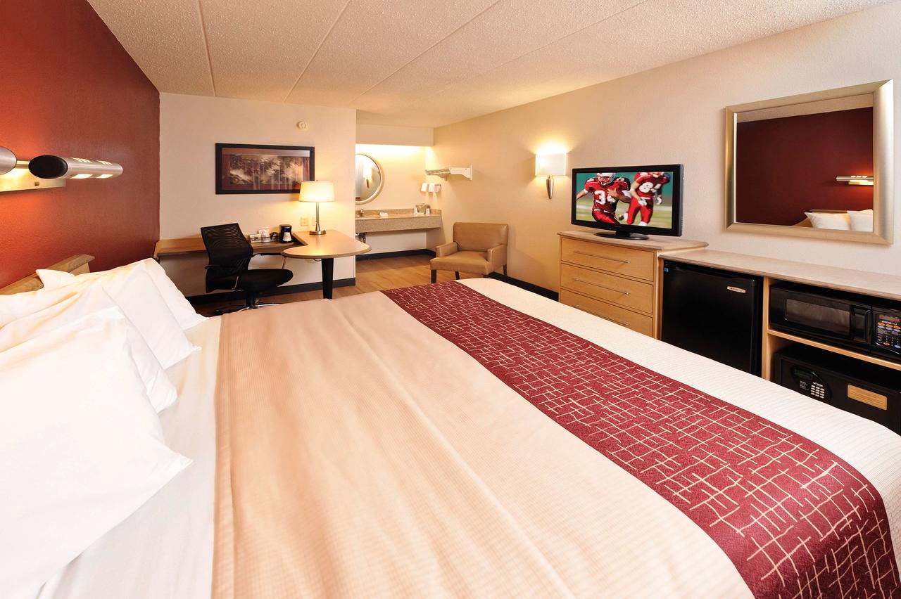 Red Roof Inn Elkhart - thumb 6