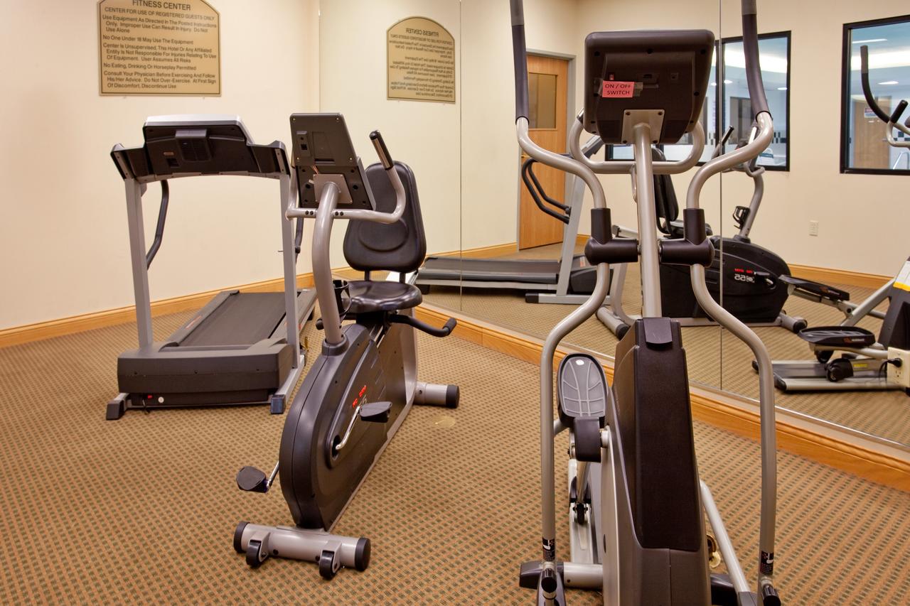 Holiday Inn Express Hotel & Suites Elkhart-South - thumb 12