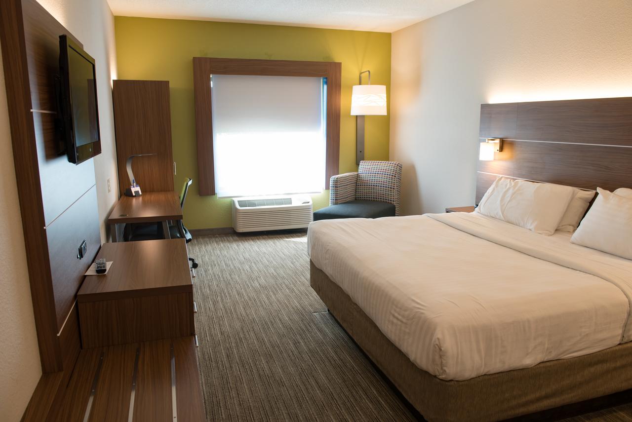 Holiday Inn Express Hotel & Suites Elkhart-South - thumb 10