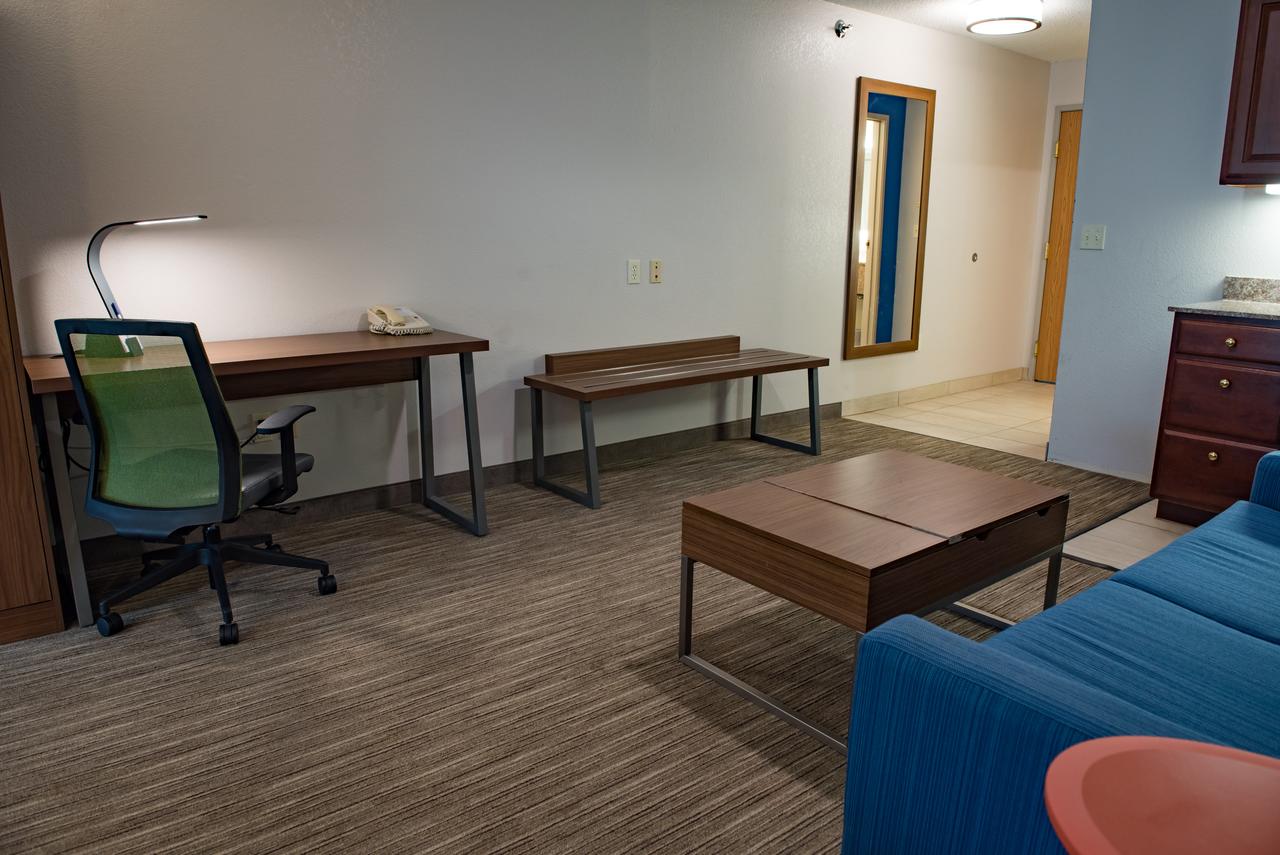 Holiday Inn Express Hotel & Suites Elkhart-South - thumb 17