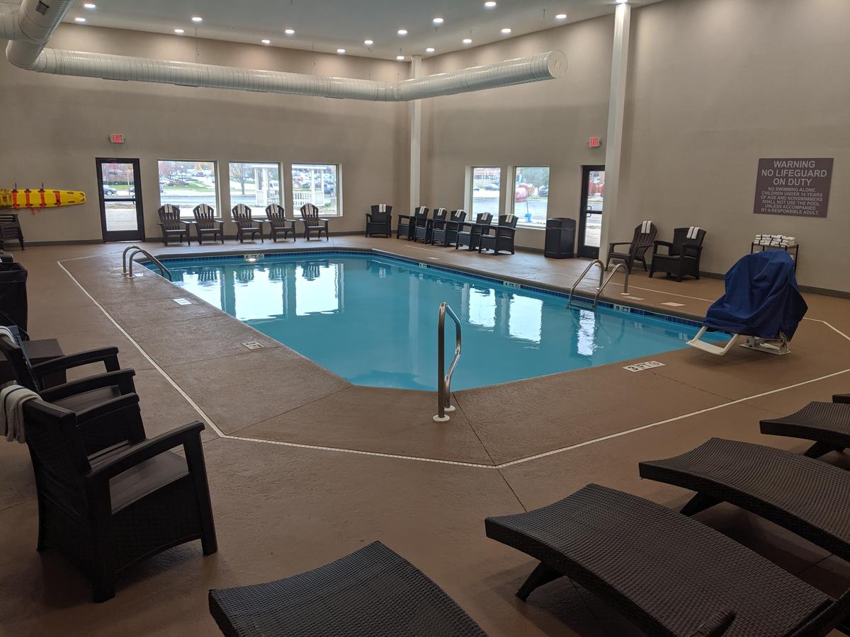 Comfort Suites South - thumb 1