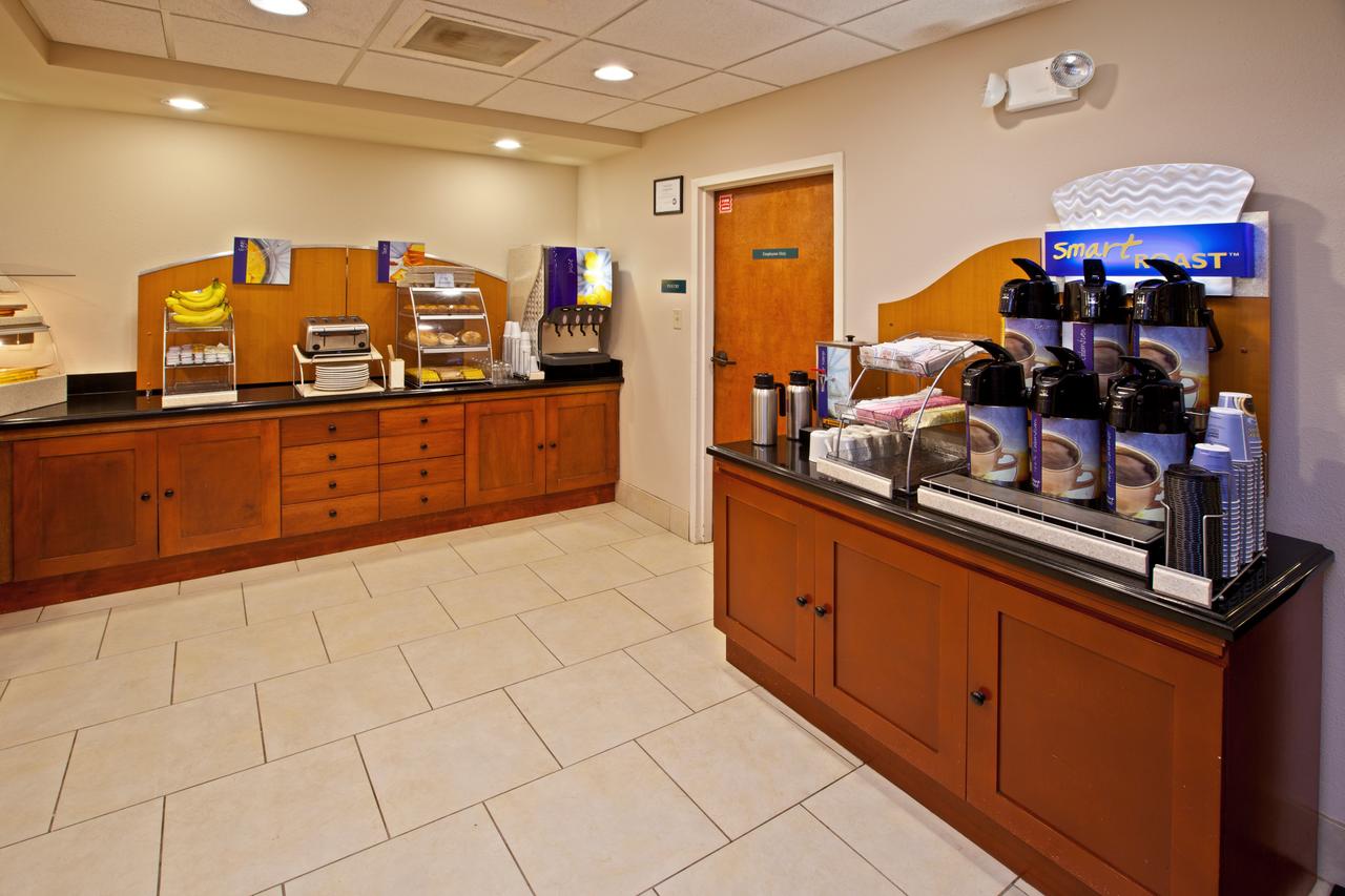 Holiday Inn Express Indianapolis South - thumb 12