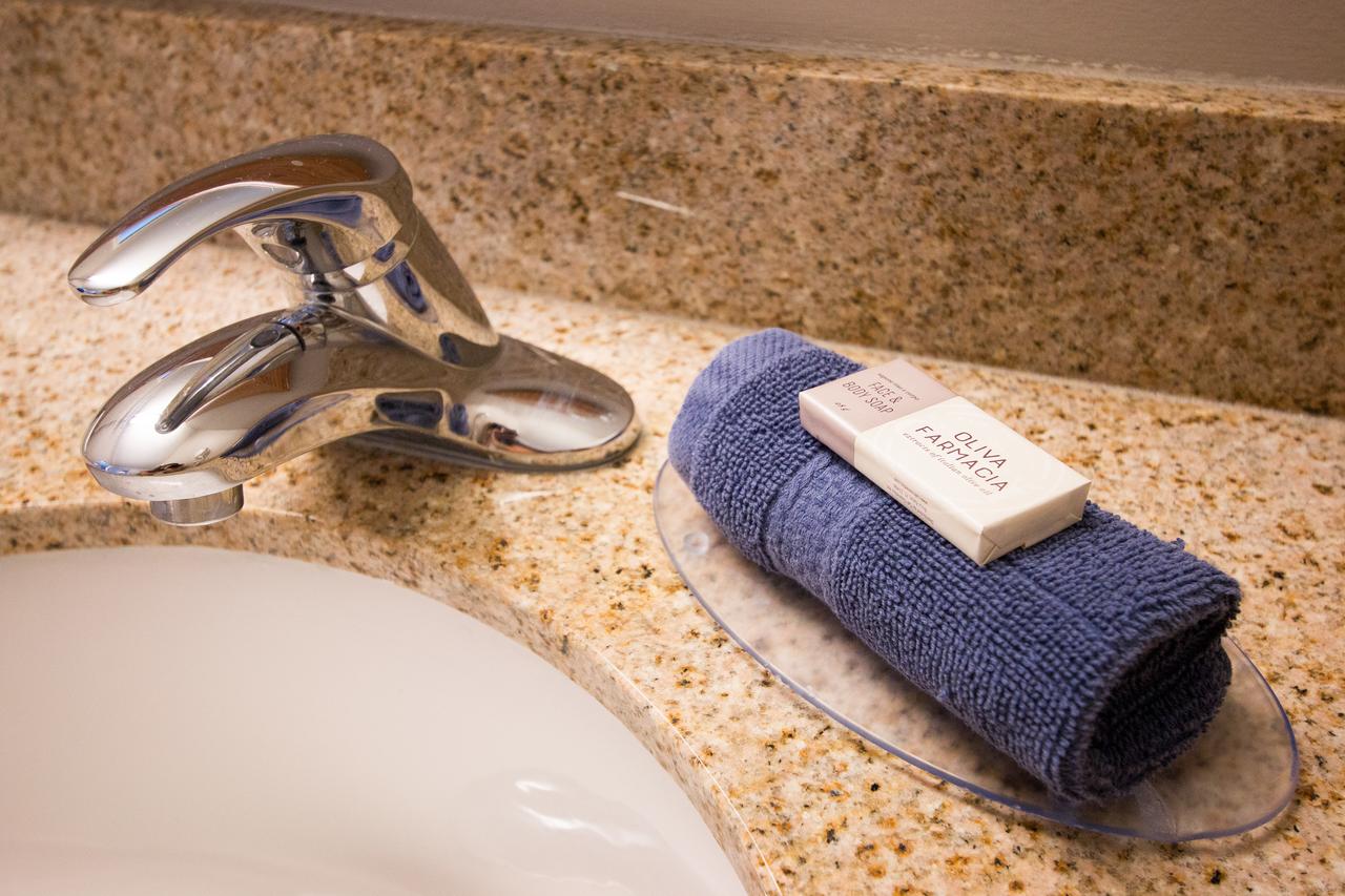 Blue Gate Garden Inn - thumb 17