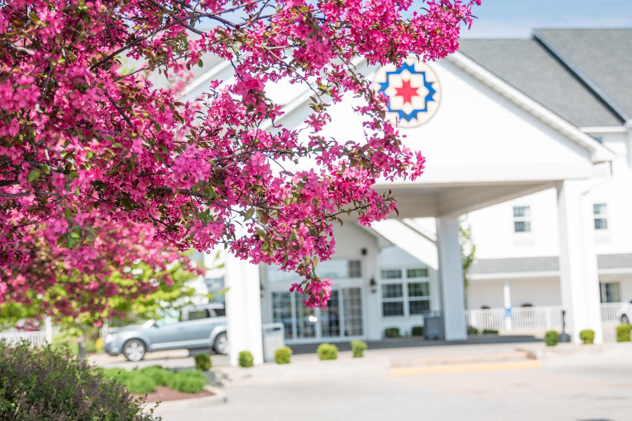 Blue Gate Garden Inn - thumb 38