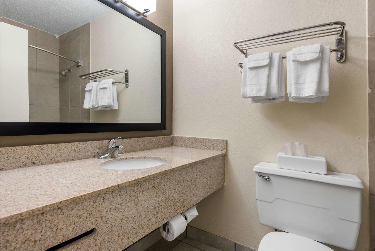 Quality Inn & Suites Lafayette I-65 - thumb 5
