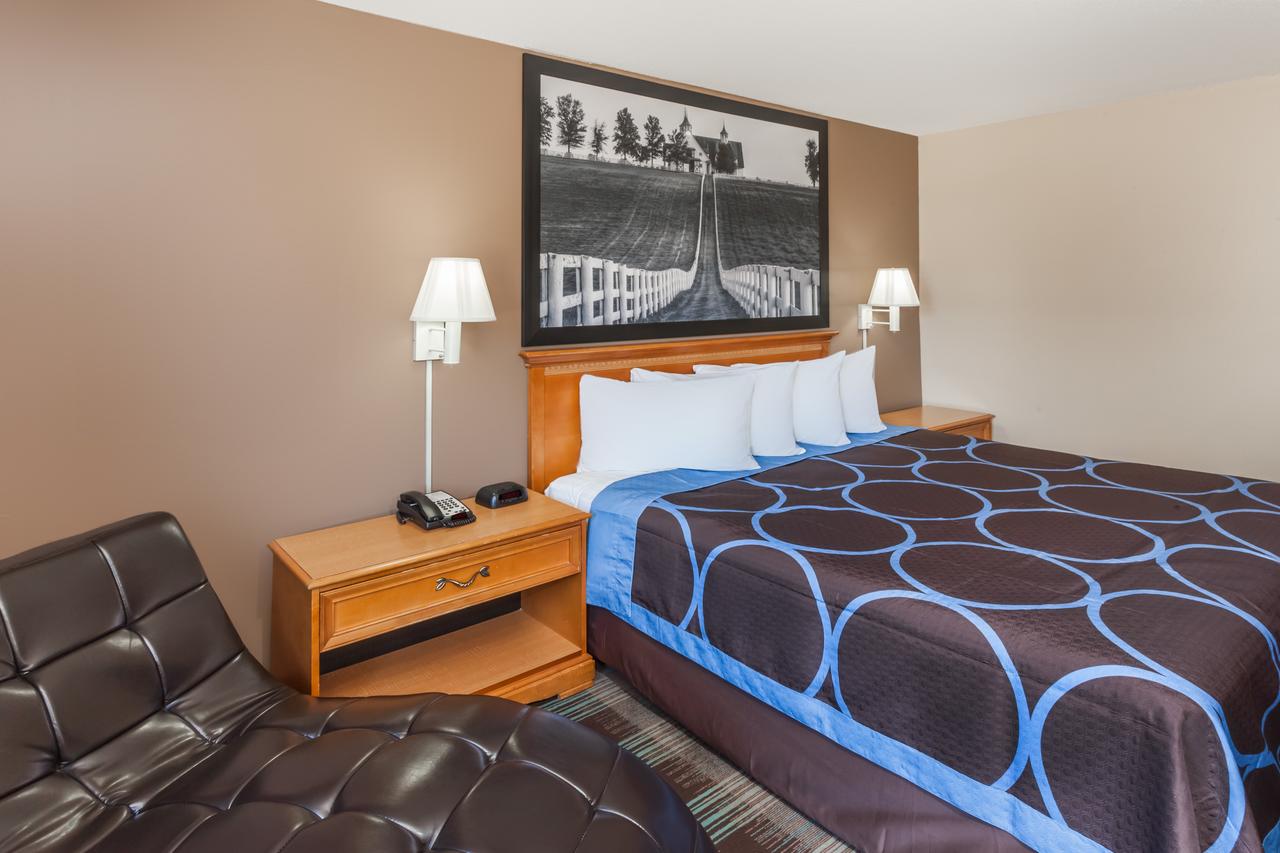 Super 8 By Wyndham Elkhart - thumb 9