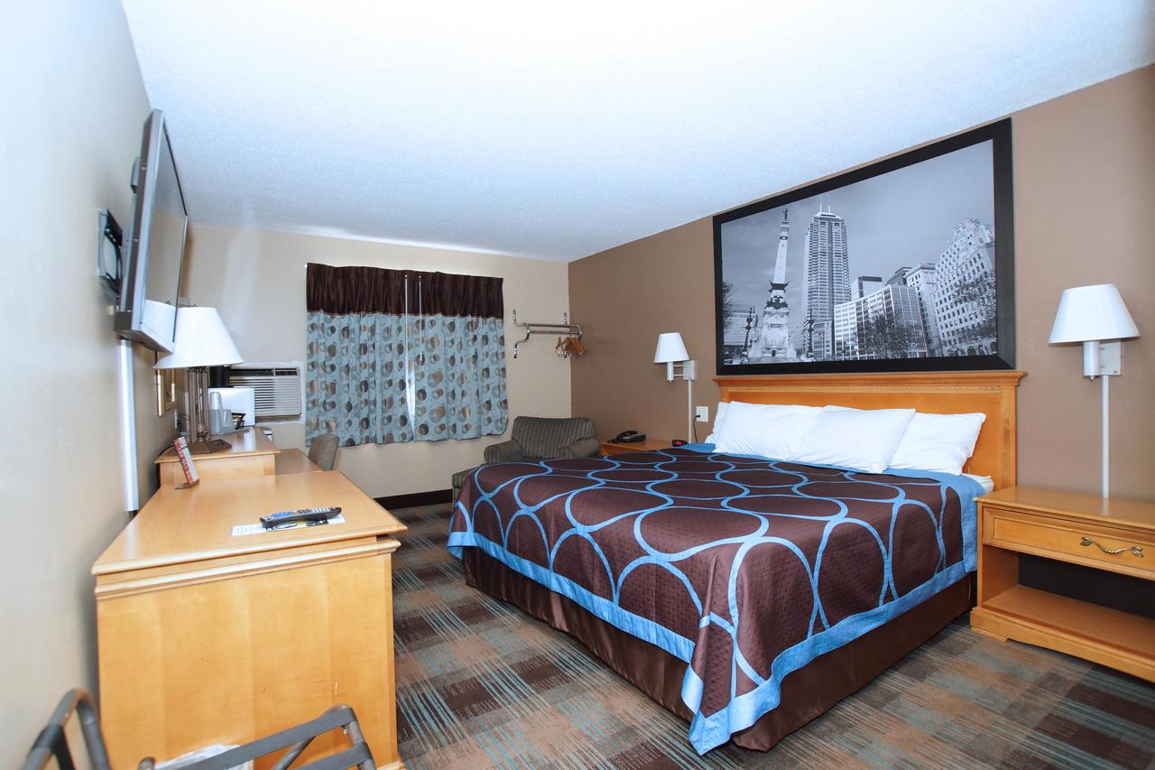 Super 8 By Wyndham Elkhart - thumb 2